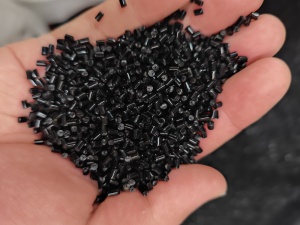 出售PA6 尼龙芯子再生颗粒