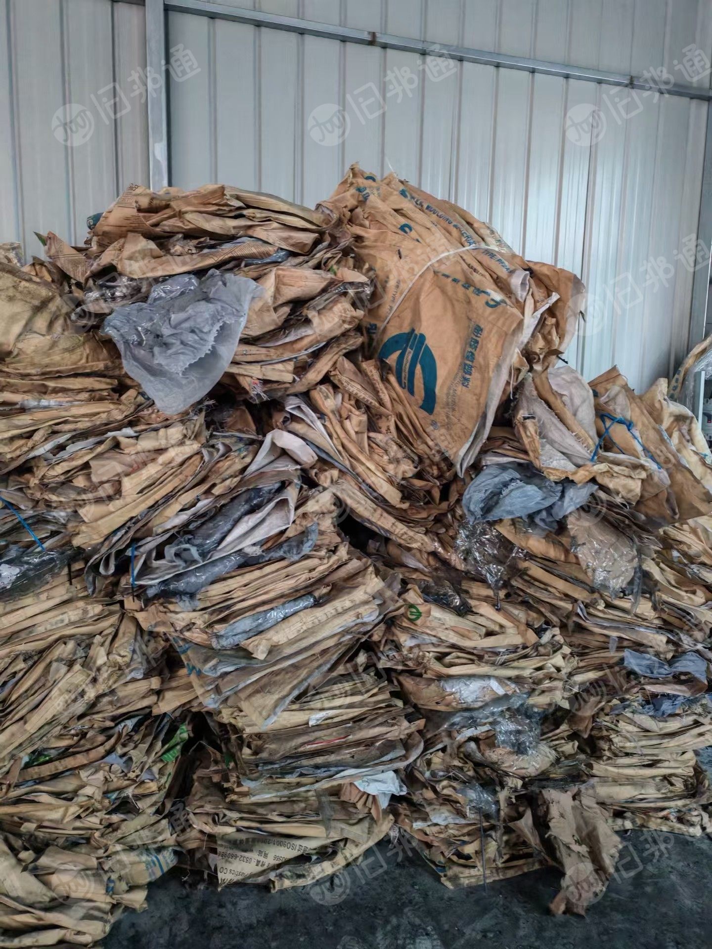 出售废旧纸塑袋，装电木粉下来的，里面带膜，长期有货