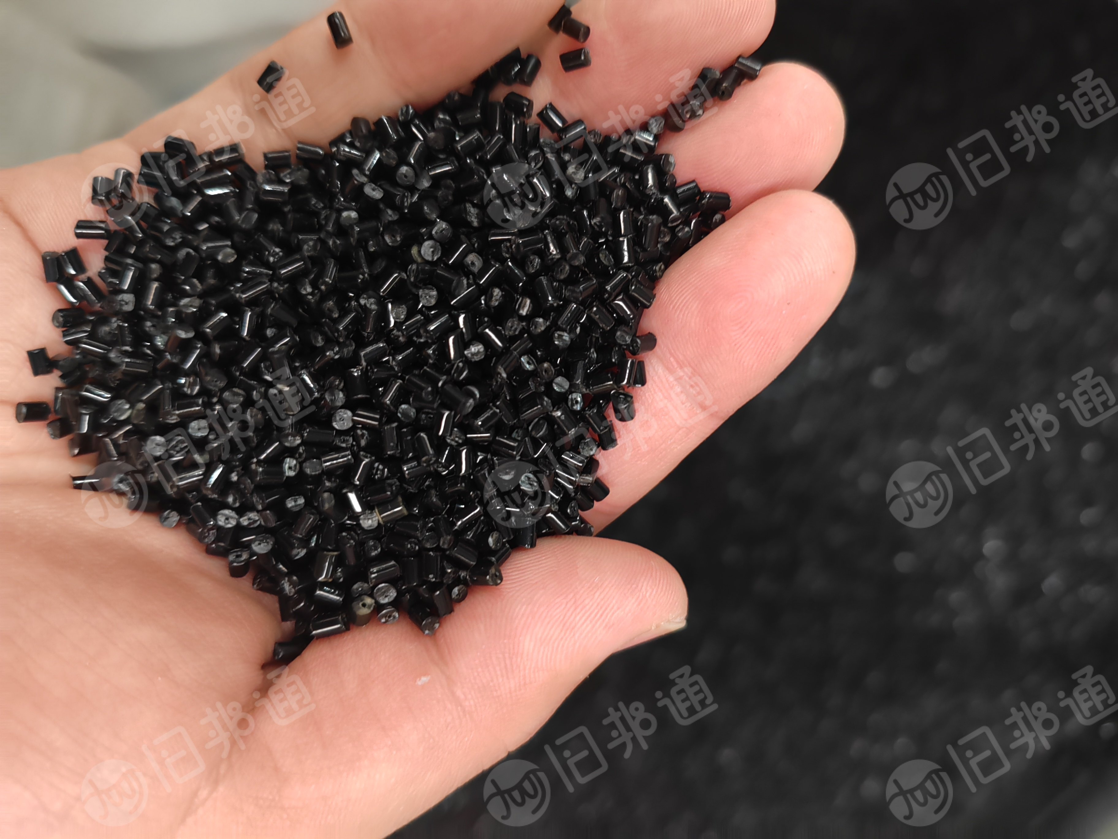 出售 PA12 再生颗粒