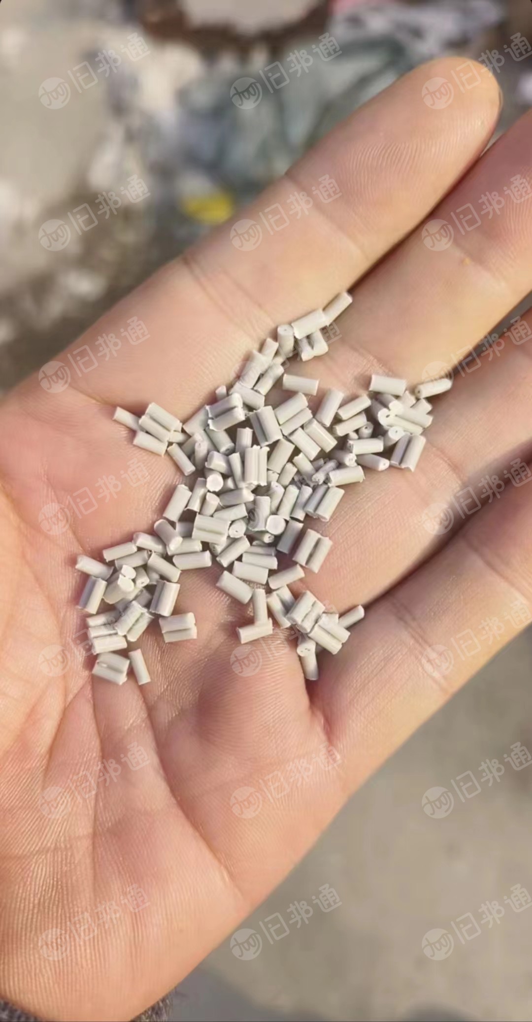 出售大白吨包颗粒，过12层网，可注塑拉丝