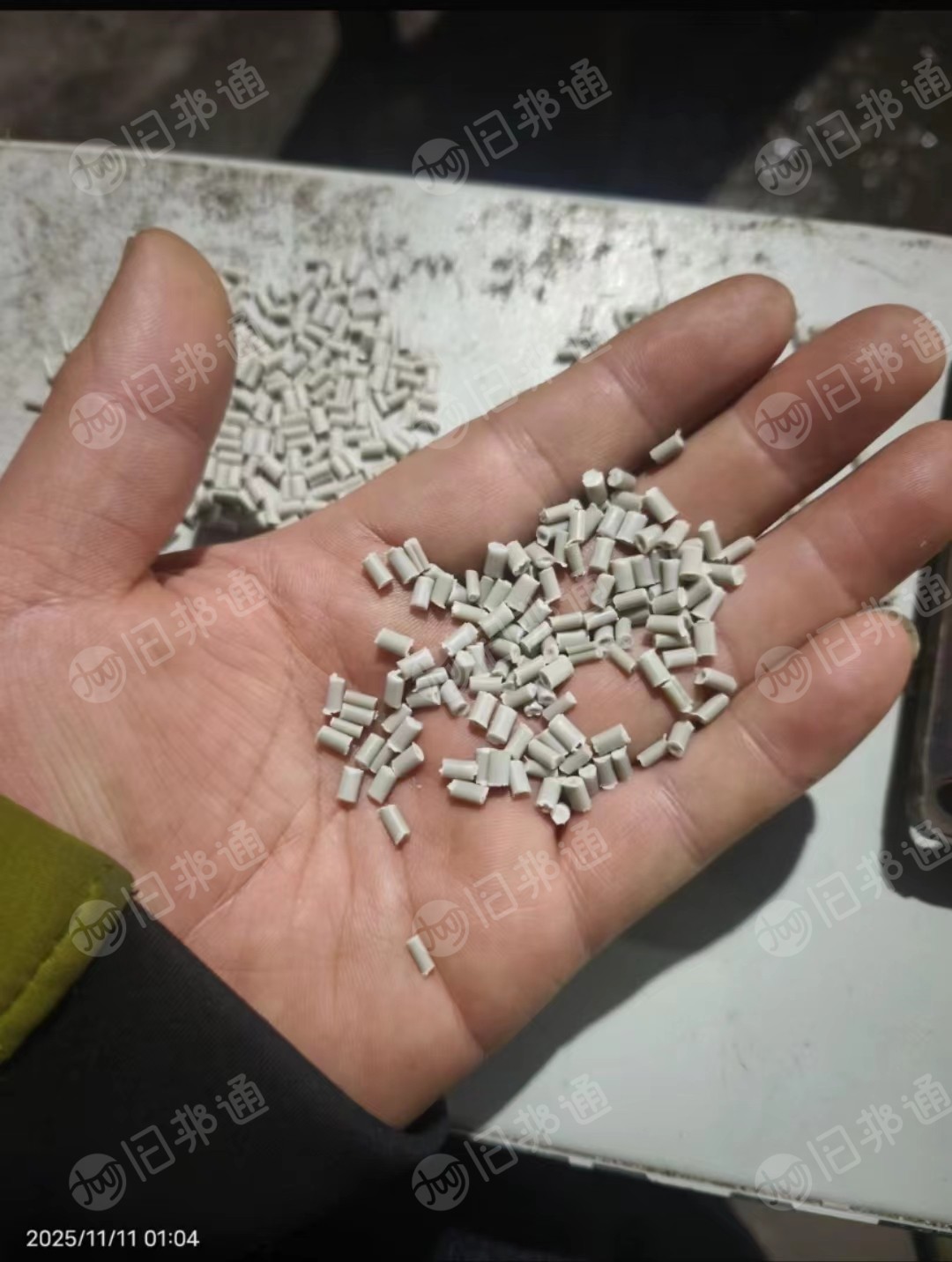 出售大白吨包颗粒，过12层网，可注塑拉丝