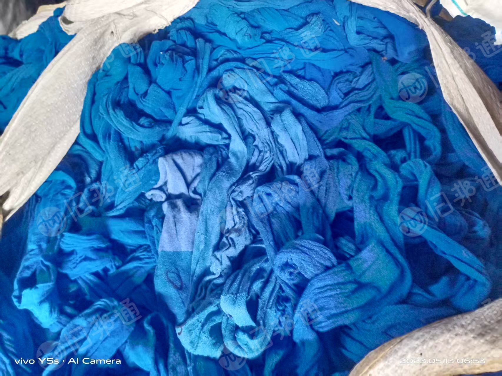 本厂长期求购涤纶废布，涤纶睡衣，涤纶毛毛头，涤纶碎布，要求纯涤纶，月需500吨