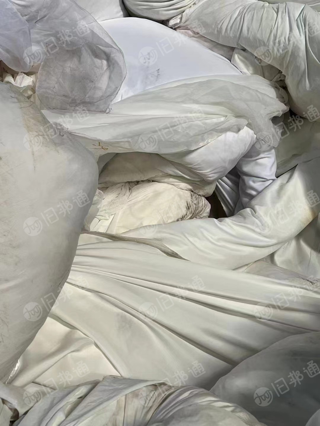 长期求购白色涤纶废布、涤纶毡边等，造粒用。