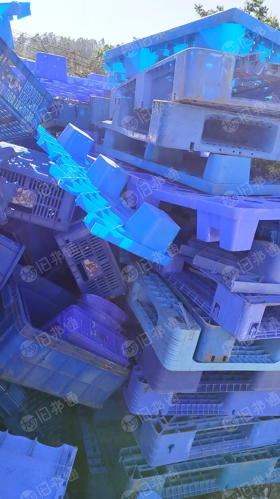 出售各种PE框料，低压框料，垃圾桶毛料