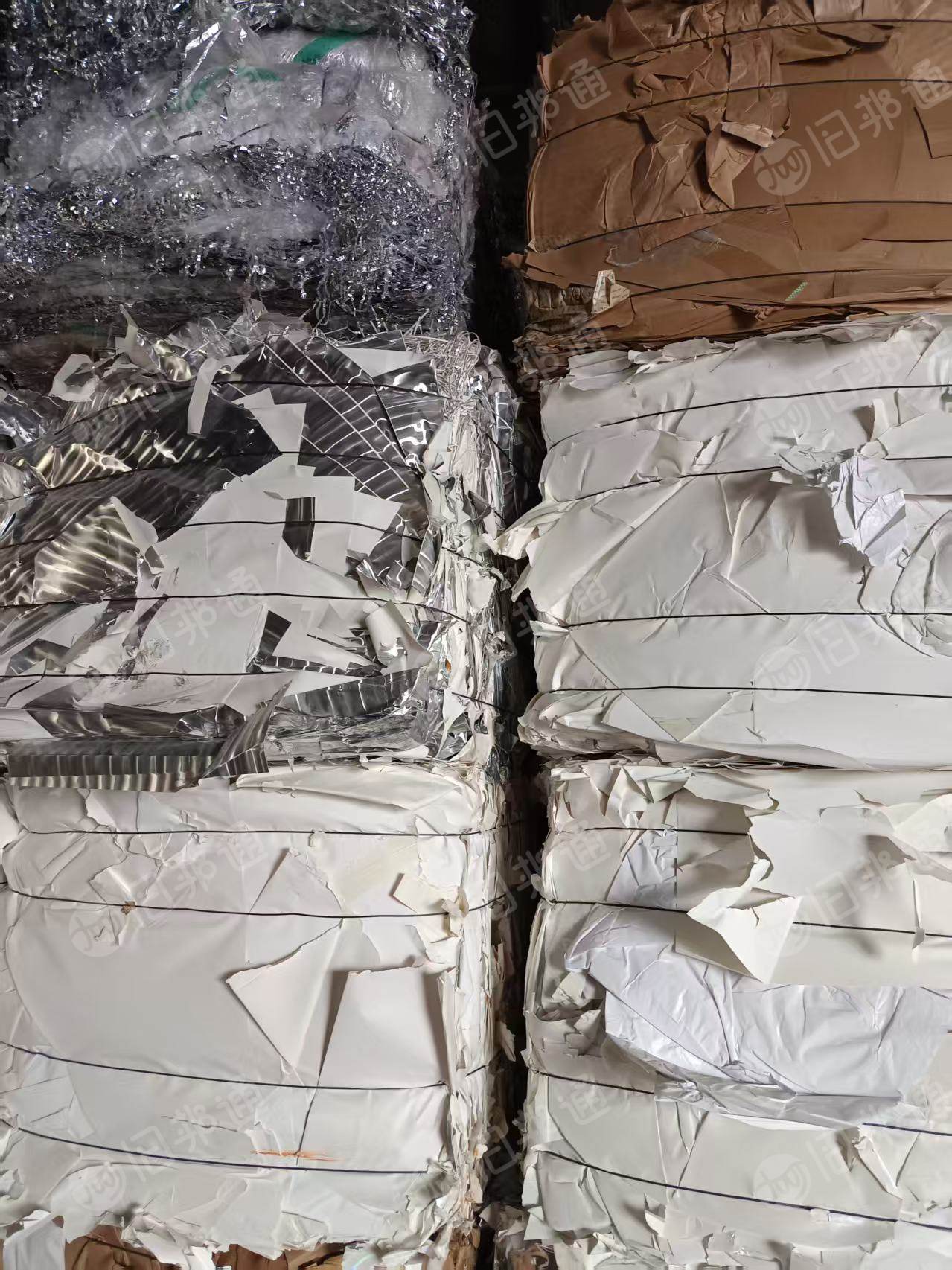 长期出售金银卡，白卡废料，无膜带膜都有