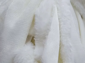 大量求购白色涤纶绒布，涤纶玩具料，涤纶废布，涤纶窗帘布，做切片用，厂在天津