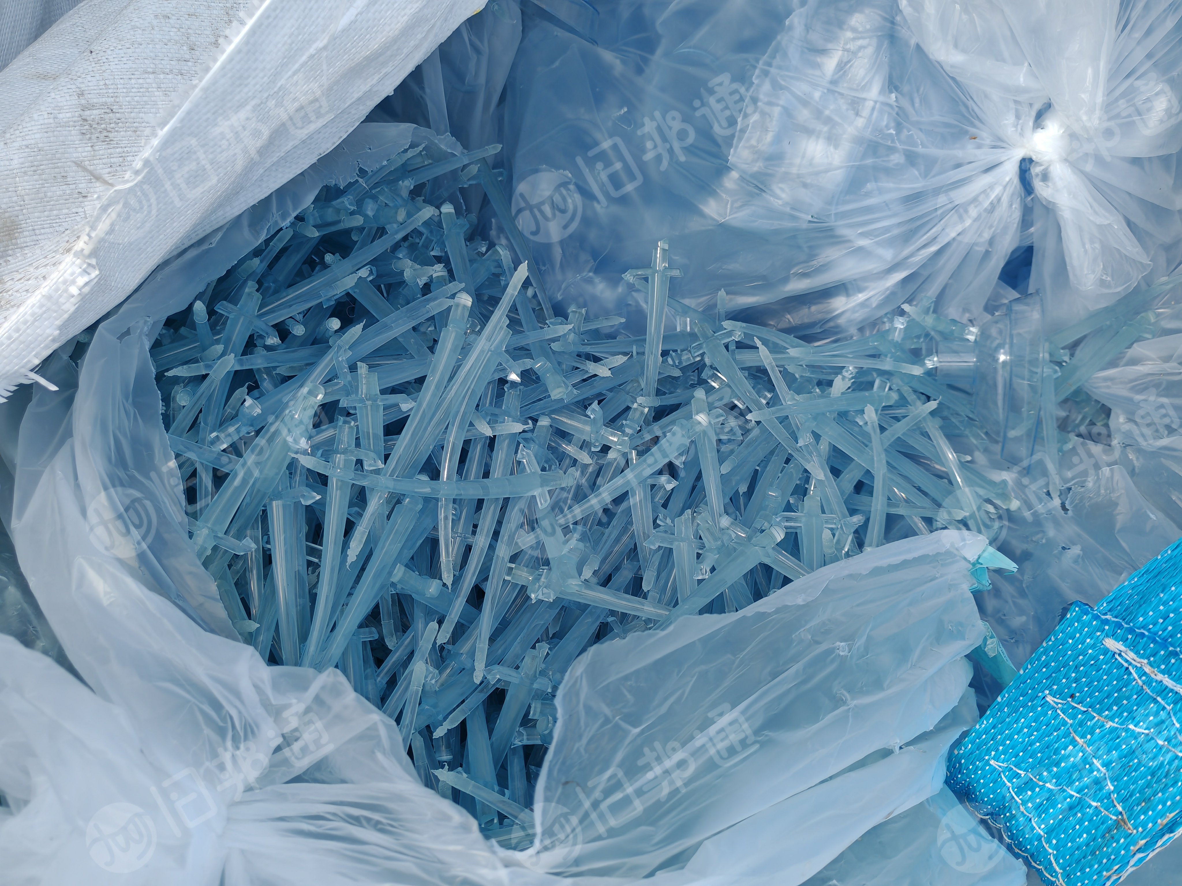 出售医疗厂下来的PP、软硬PVC边角料，月供30来吨