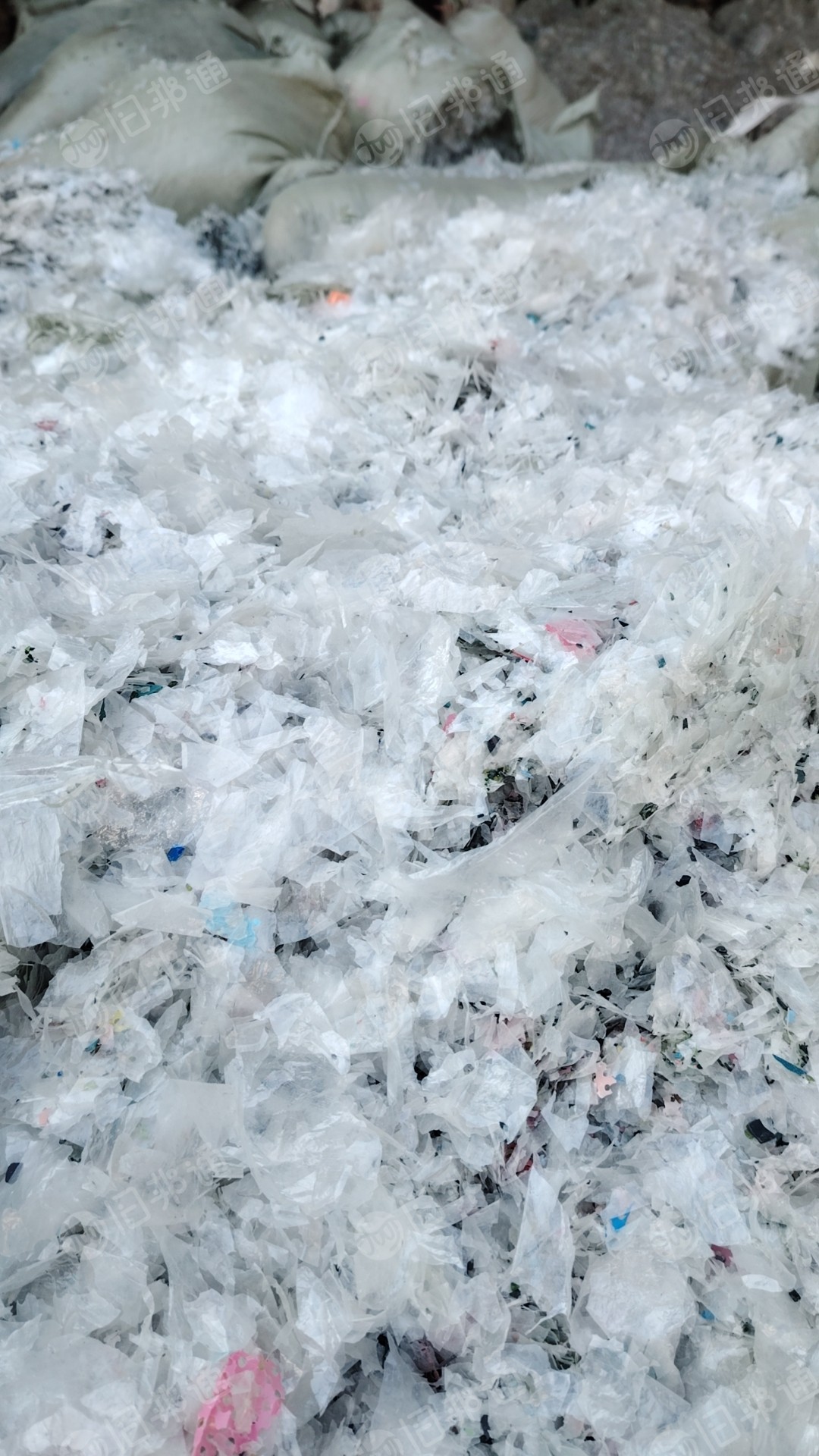 出售电池破碎厂下来的PET碎膜，一个月200吨