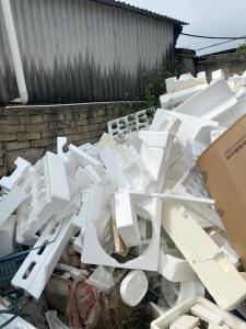 出售废泡沫，4米2的货车能装满