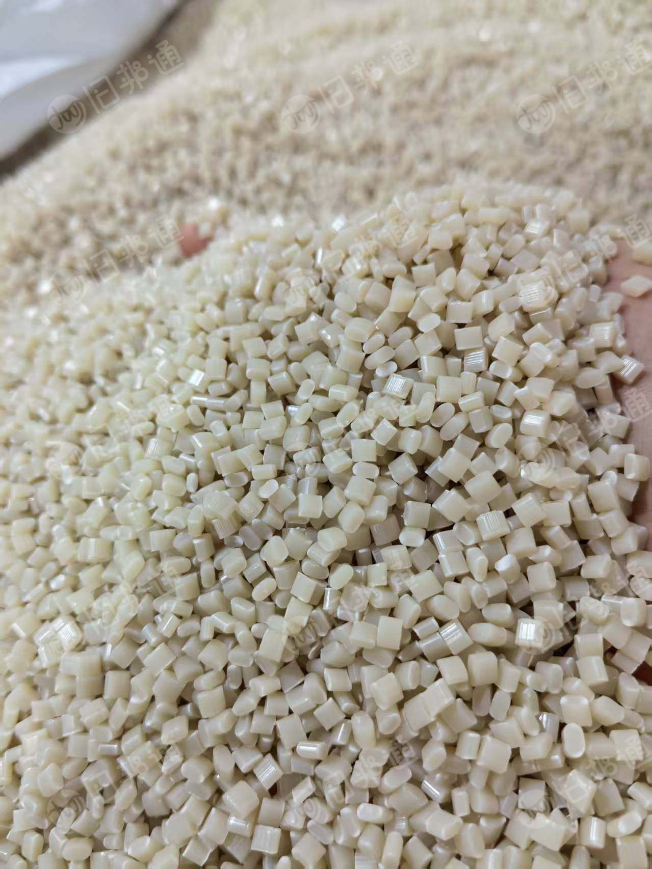 出售ABS光伏板颗粒,有一级二级料