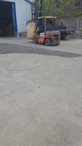 出售PE快递袋颗粒，过80目6层网，拉伸1500，现货300吨