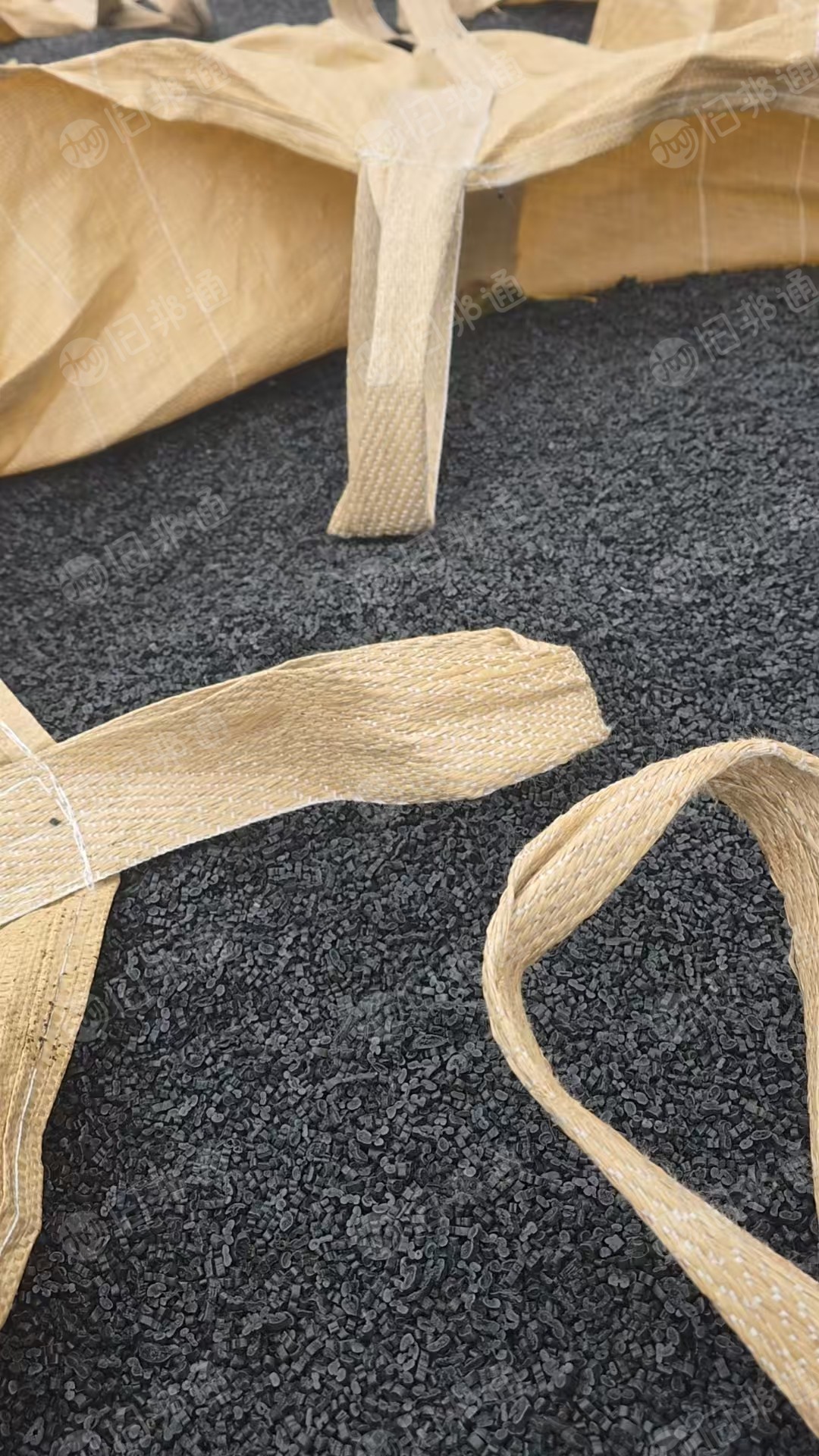 出售PE快递袋颗粒，过80目6层网，拉伸1500，现货300吨