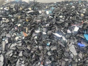 出售PP黑丙破碎料，水洗甩干的，下沉含20%左右的漂料，现货一挂车