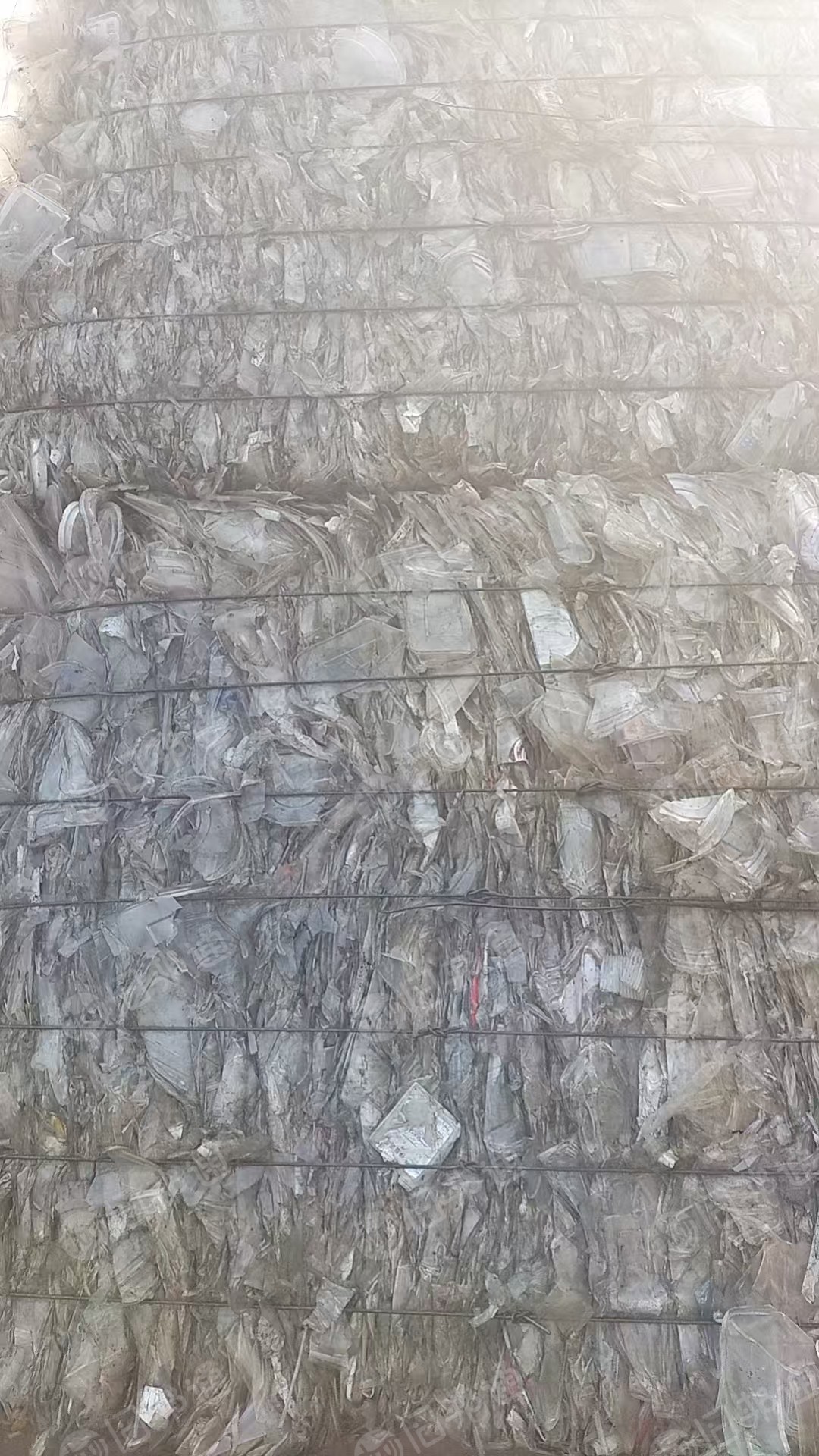 长期出售餐盒压块，饭盒压块