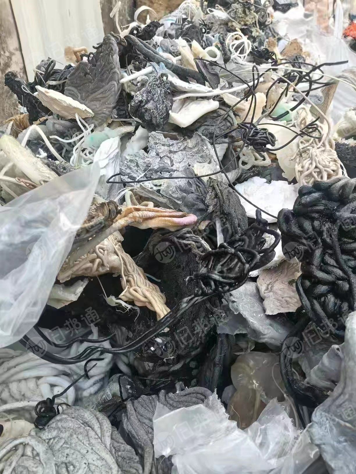 长期出售混合机头炼油料，现货2挂车