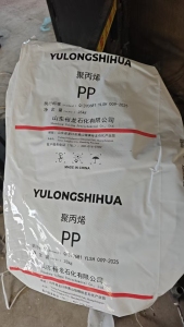 长期出售干造乳白袋，月供10吨