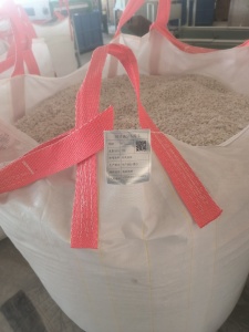 常年大量出售PET泡料，黑色有几百吨，每天20几吨