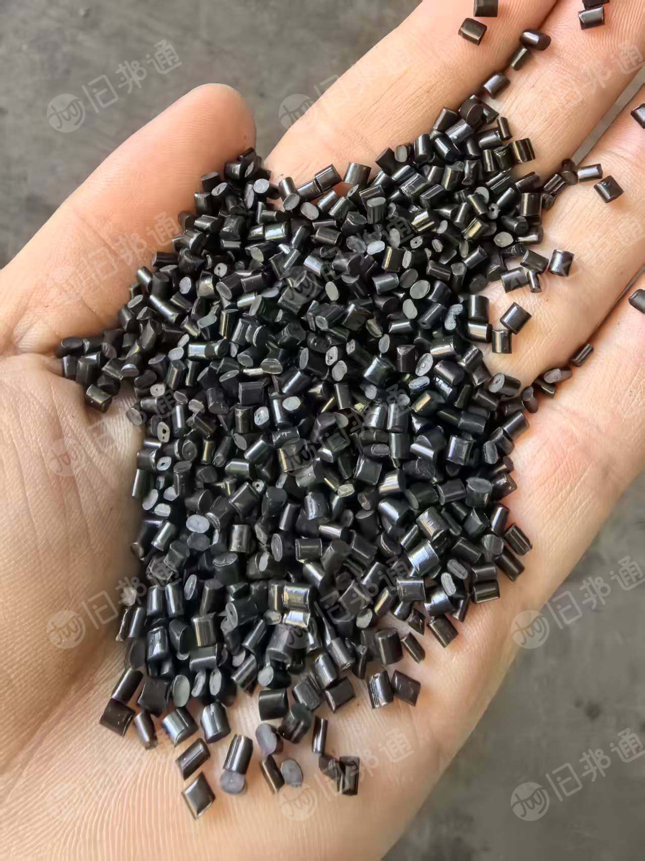 出售黑色ABS颗粒