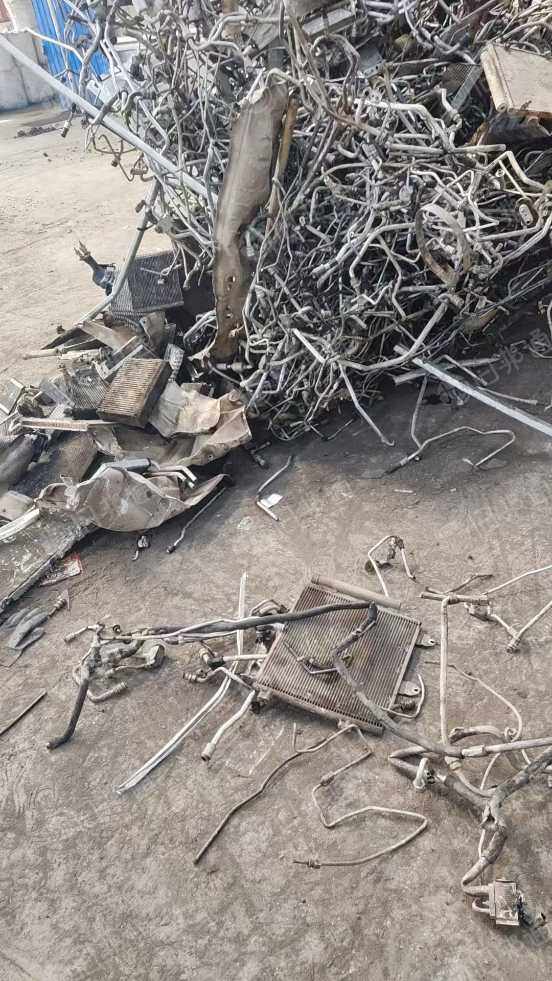 出售水箱铝（过几天有几十吨），出售汽车管子铝