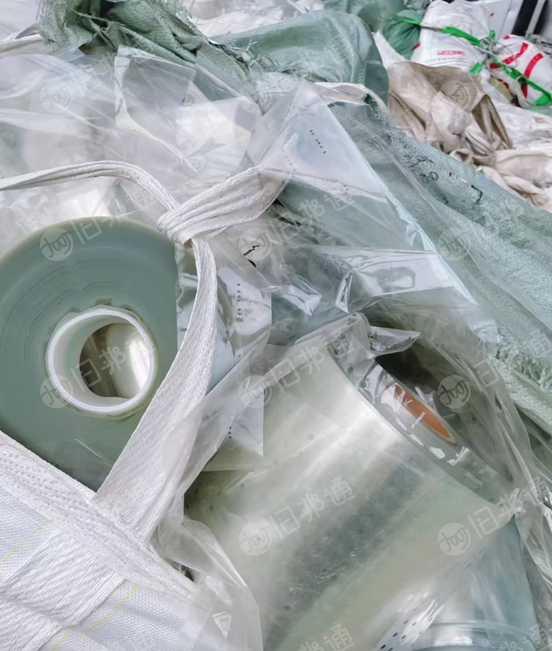 出售PET滑膜毛料，小卷筒，现货30吨左右