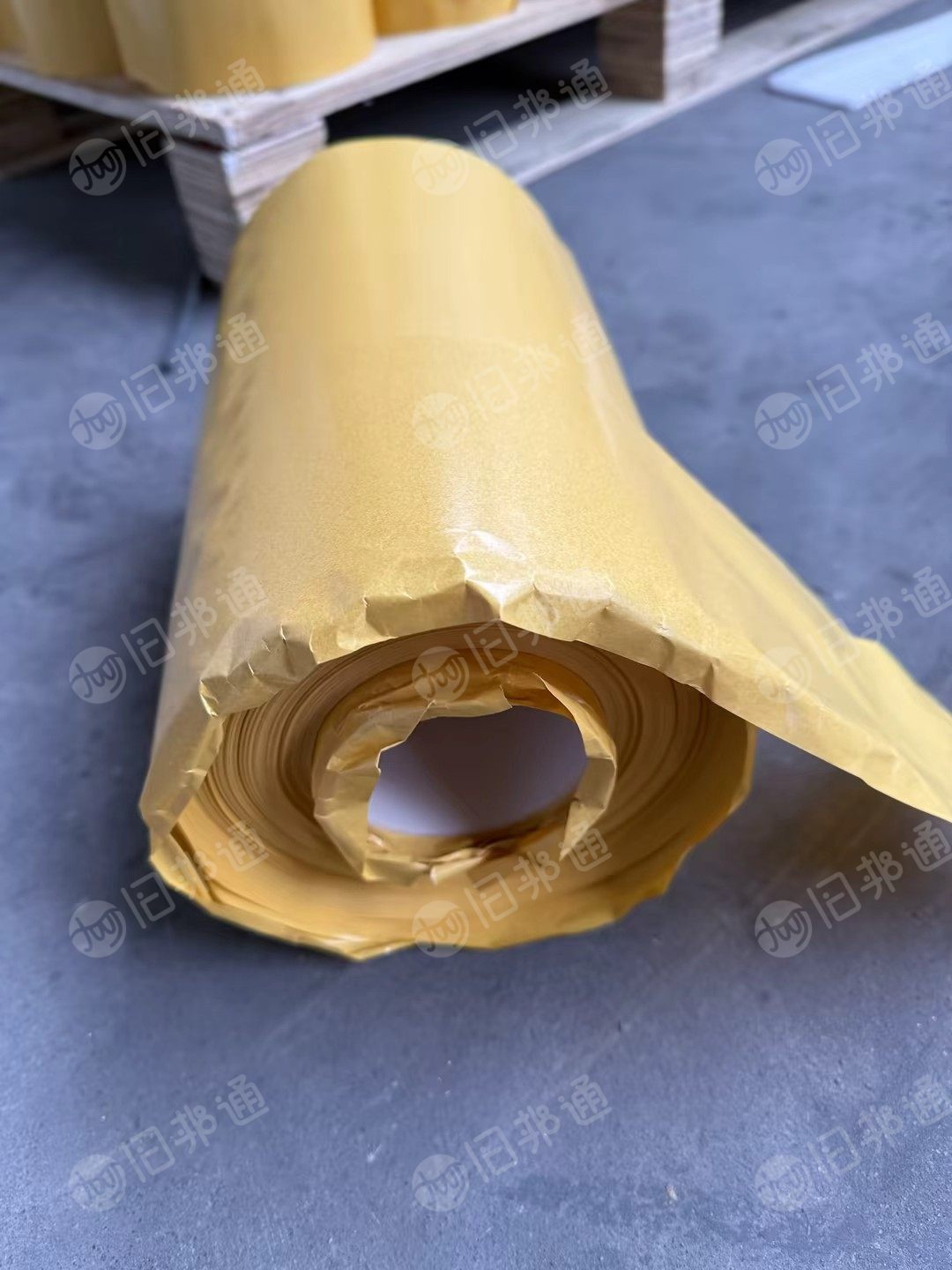 出售卷筒离型纸，有黄色和白色，每个月十几吨