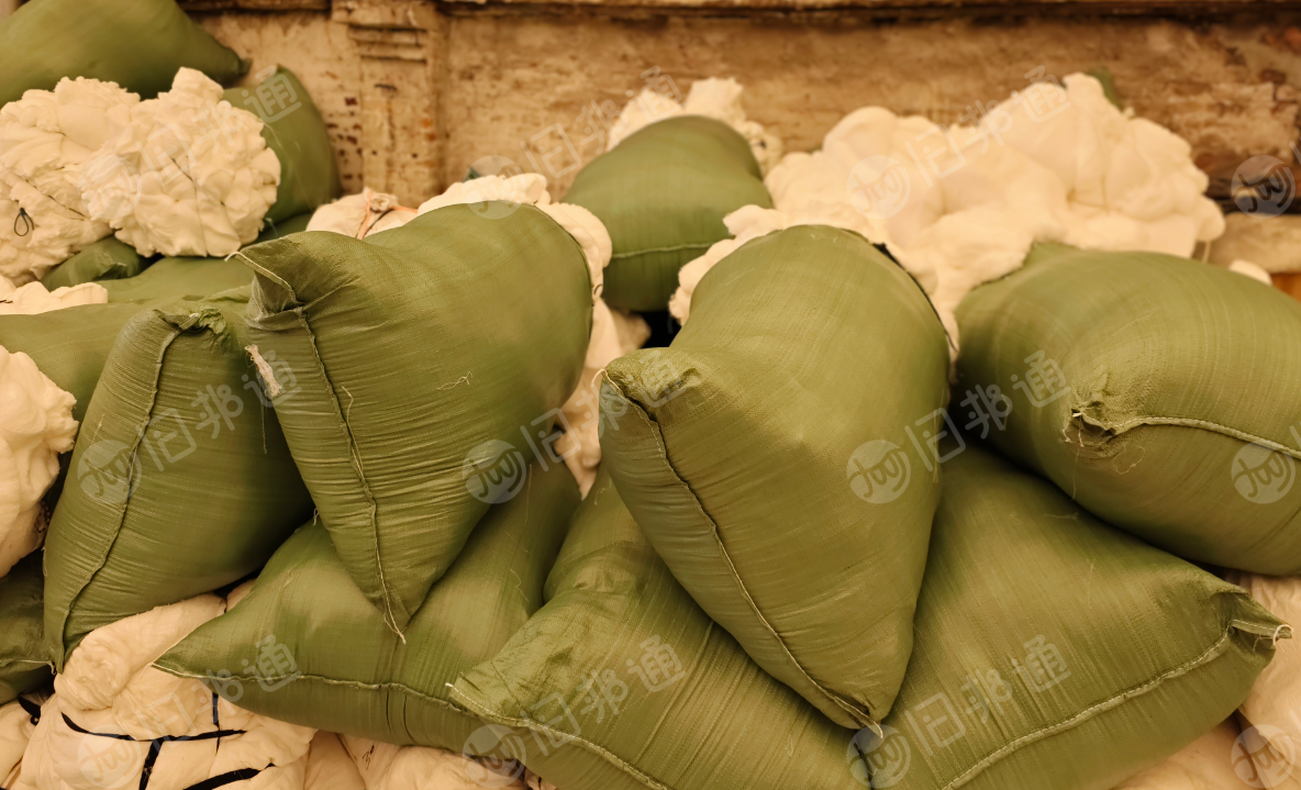 长期出售割下来的单6尼龙开刀丝，尼龙废丝，锦纶丝，现货八九吨