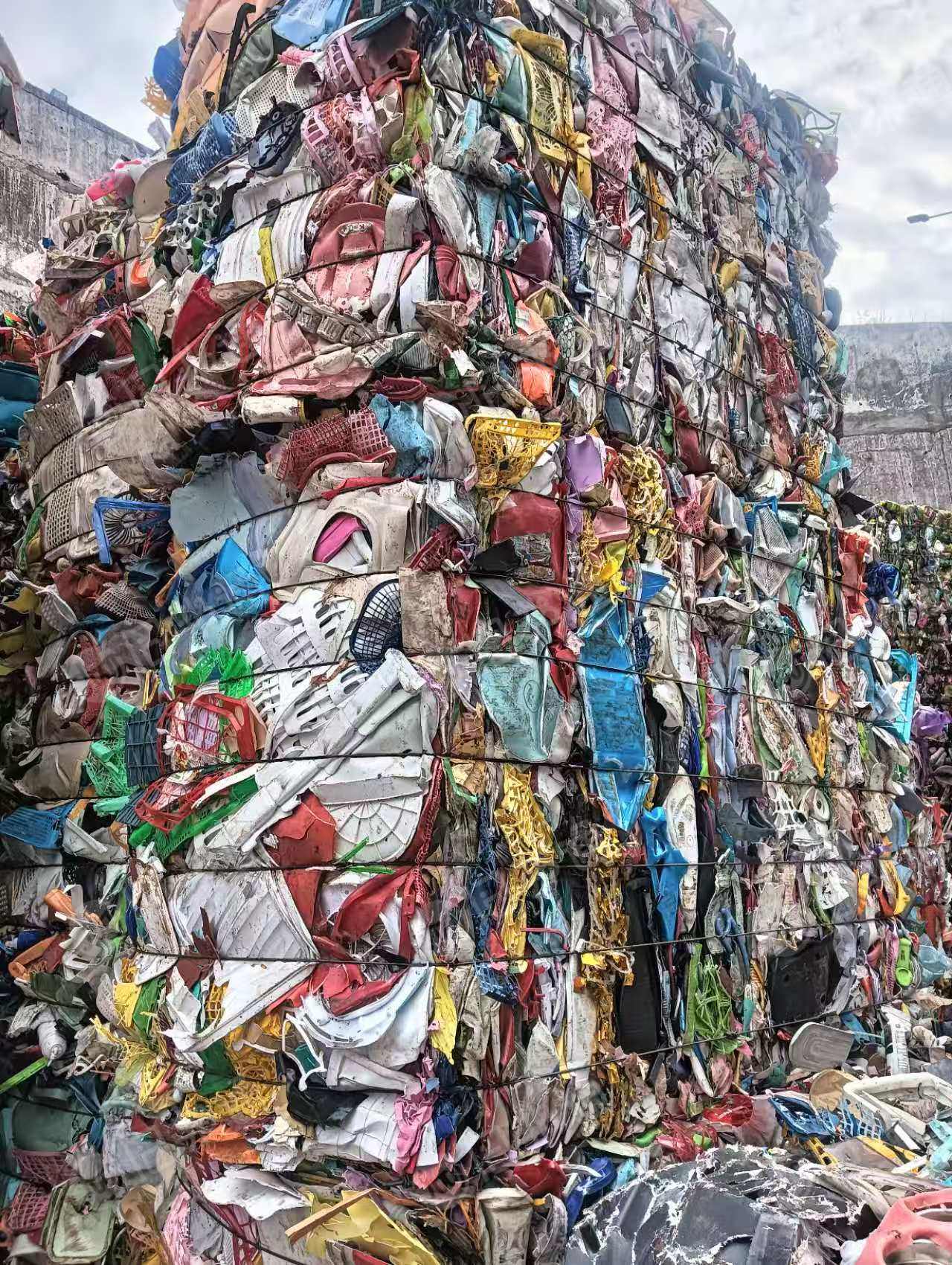 出售花丙压块，现货一挂车30多吨