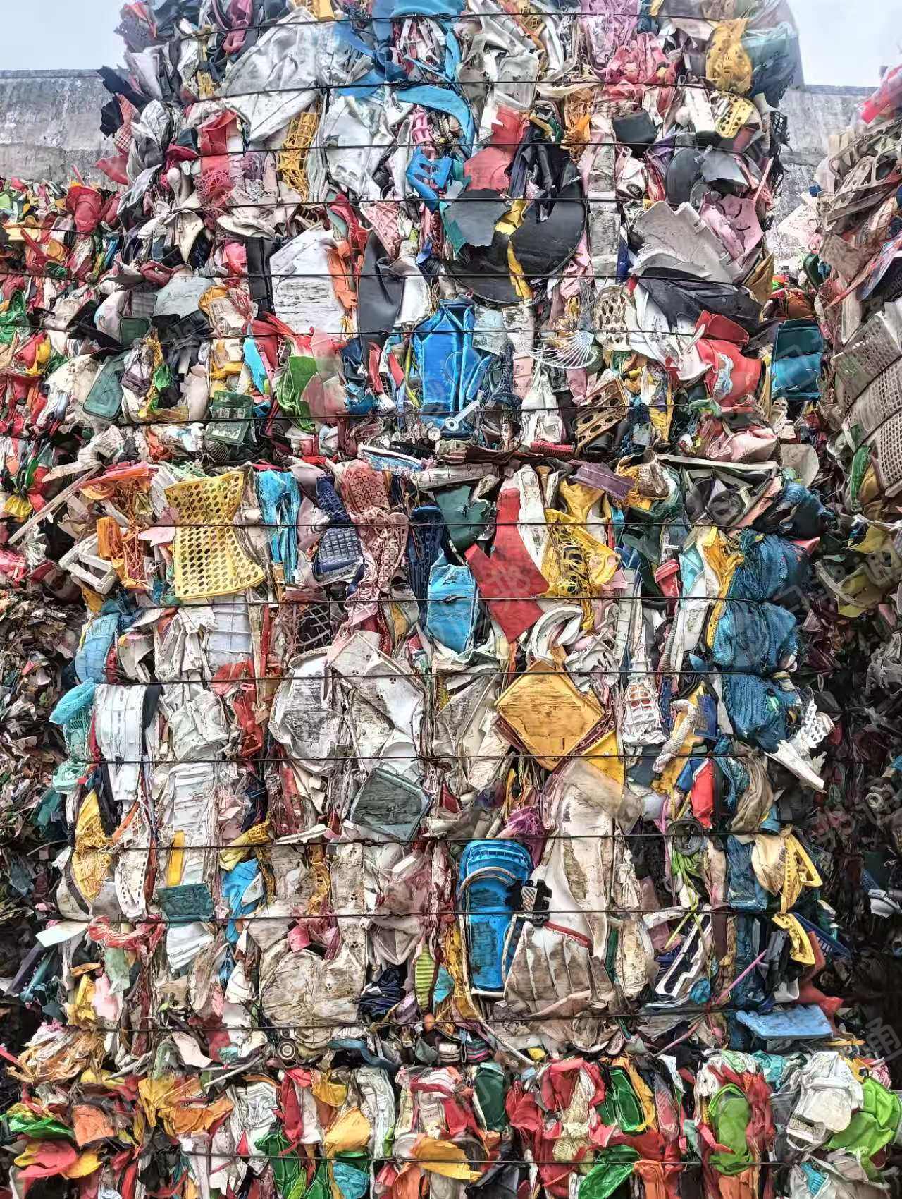 出售花丙压块，现货一挂车30多吨