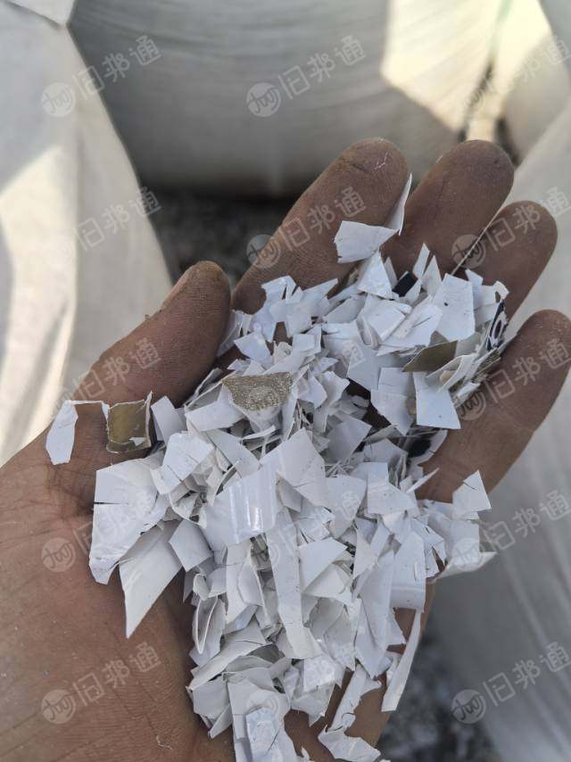 出售PET复PE膜破碎料，长期有货