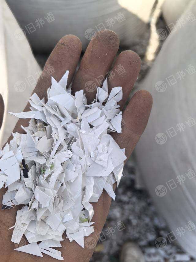 出售PET复PE膜破碎料，长期有货