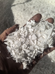 出售PS复PE膜破碎料，长期有货