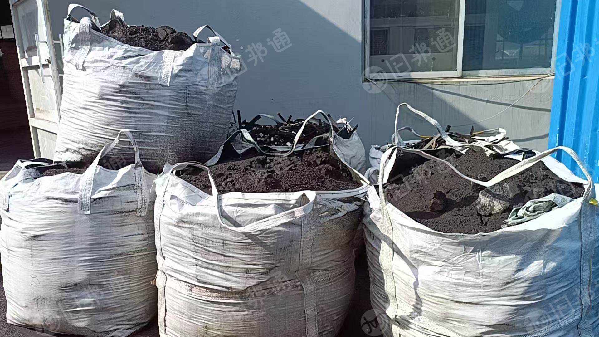 长期出售黑色密度板粉，现货够车