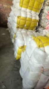 长期出售干造高压膜废料，保鲜膜废料，高压平板膜废料，高低压混合膜废料