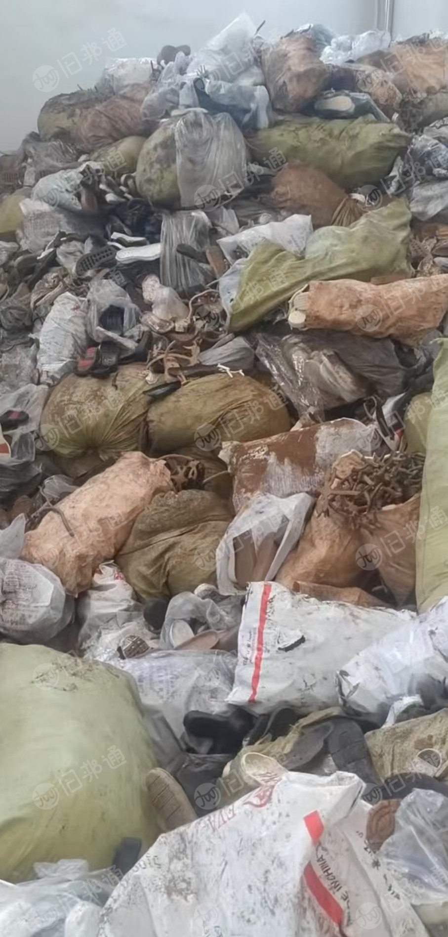 出售做食品用食品包装边角料，有PP和PE，，现货一挂车