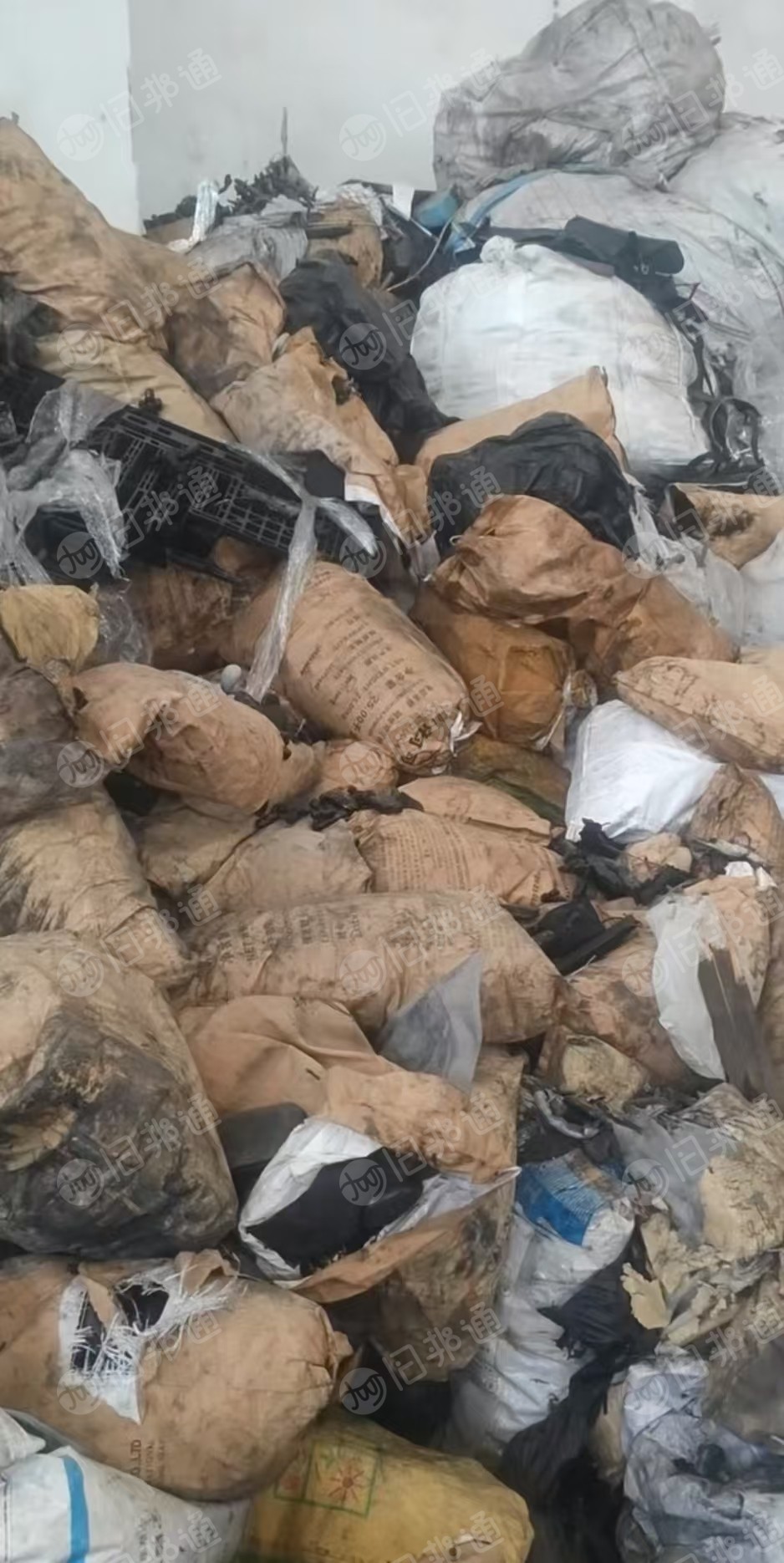 出售做食品用食品包装边角料，有PP和PE，，现货一挂车