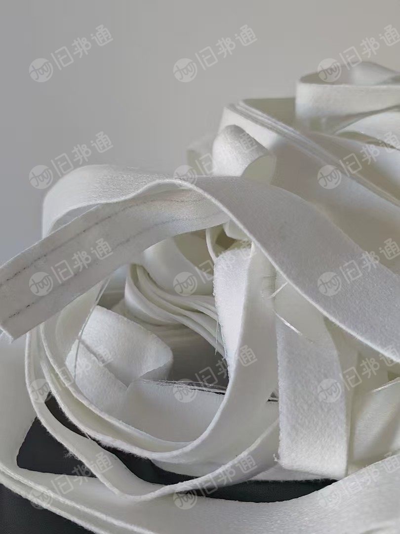 长期出售白色涤纶无纺布边角料，涤纶毛毡边料，带5%的防静电丝，现货有6.8米一车，货在河北沧州