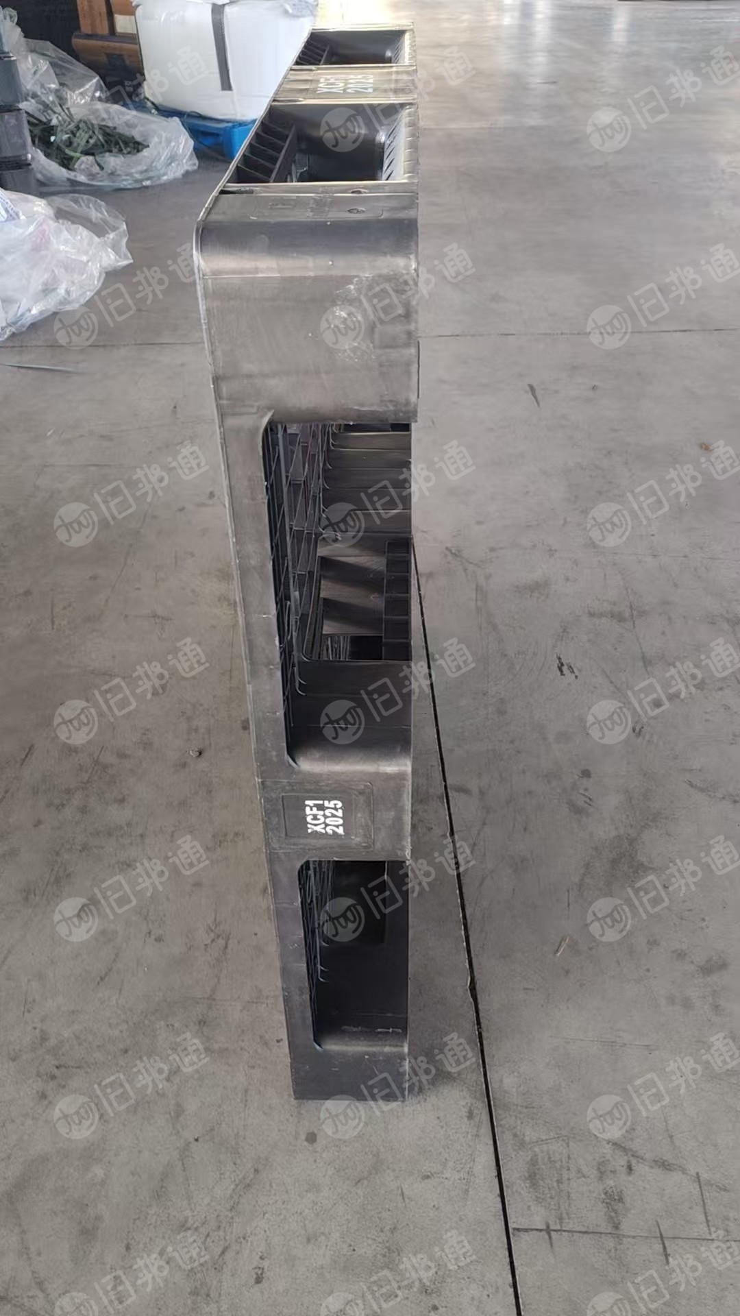 出售PP二手托盘，规格1.1*1.1，黑色的，全国有7个基地，加起来一个月有7/8千个