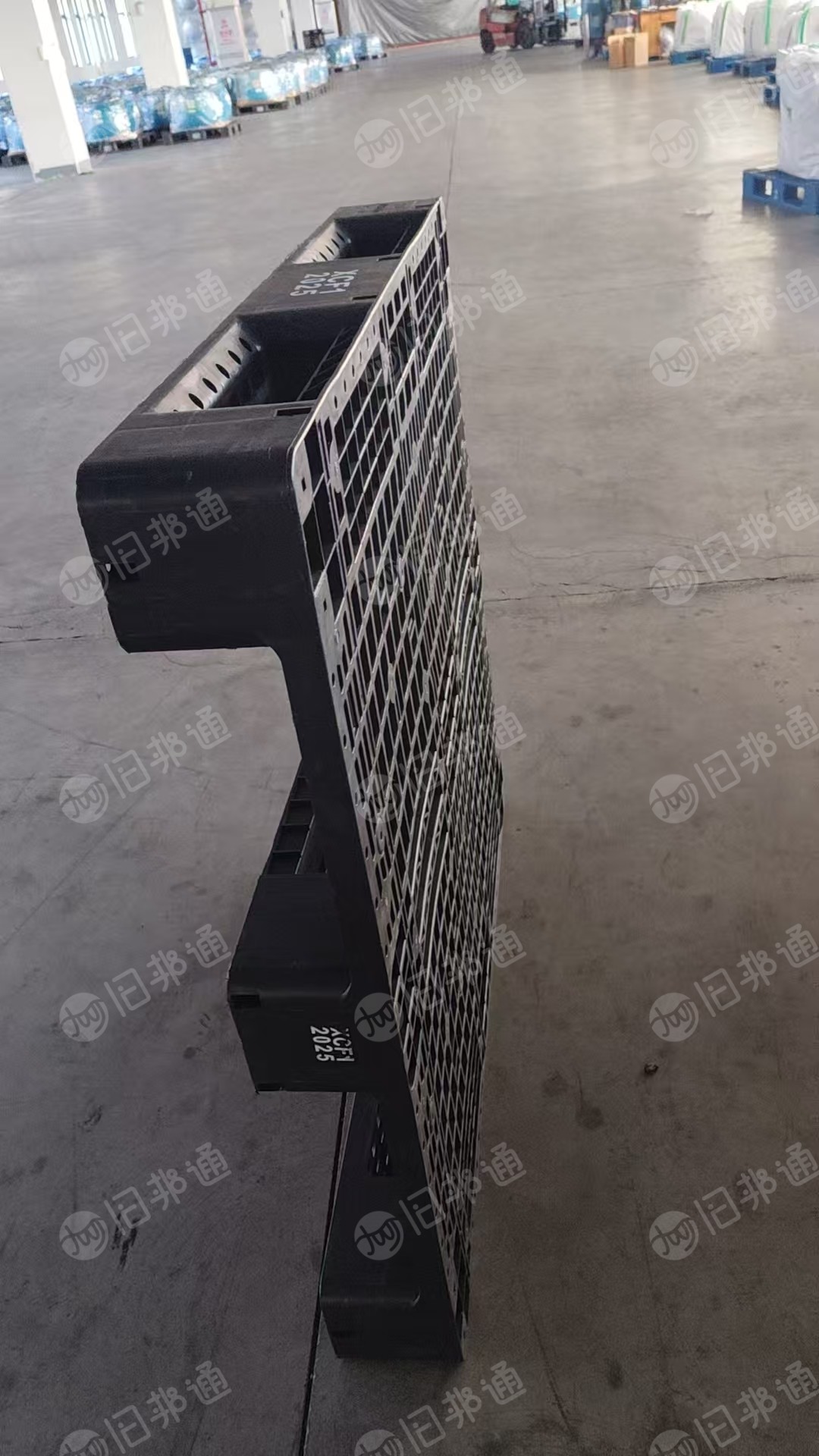 出售PP二手托盘，规格1.1*1.1，黑色的，全国有7个基地，加起来一个月有7/8千个