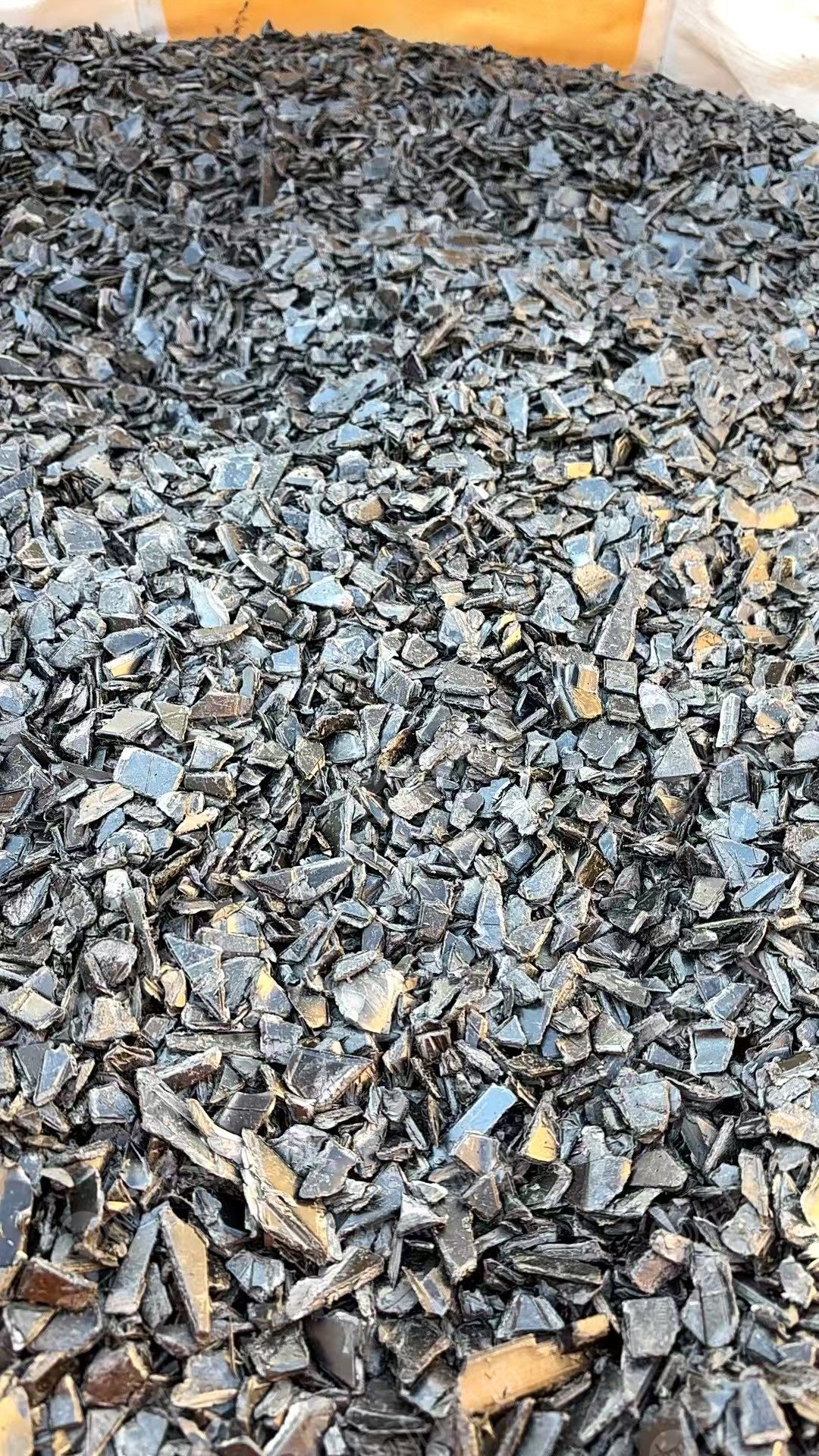 长期出售汽车下来的abs/pc合金破碎料