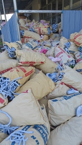 出售EVA发泡边角料，EVA鸡爪料