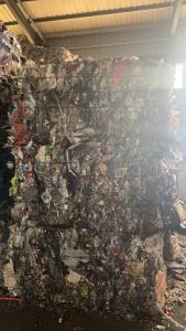 出售杂塑料压包料，现货9*6一车，长期有货