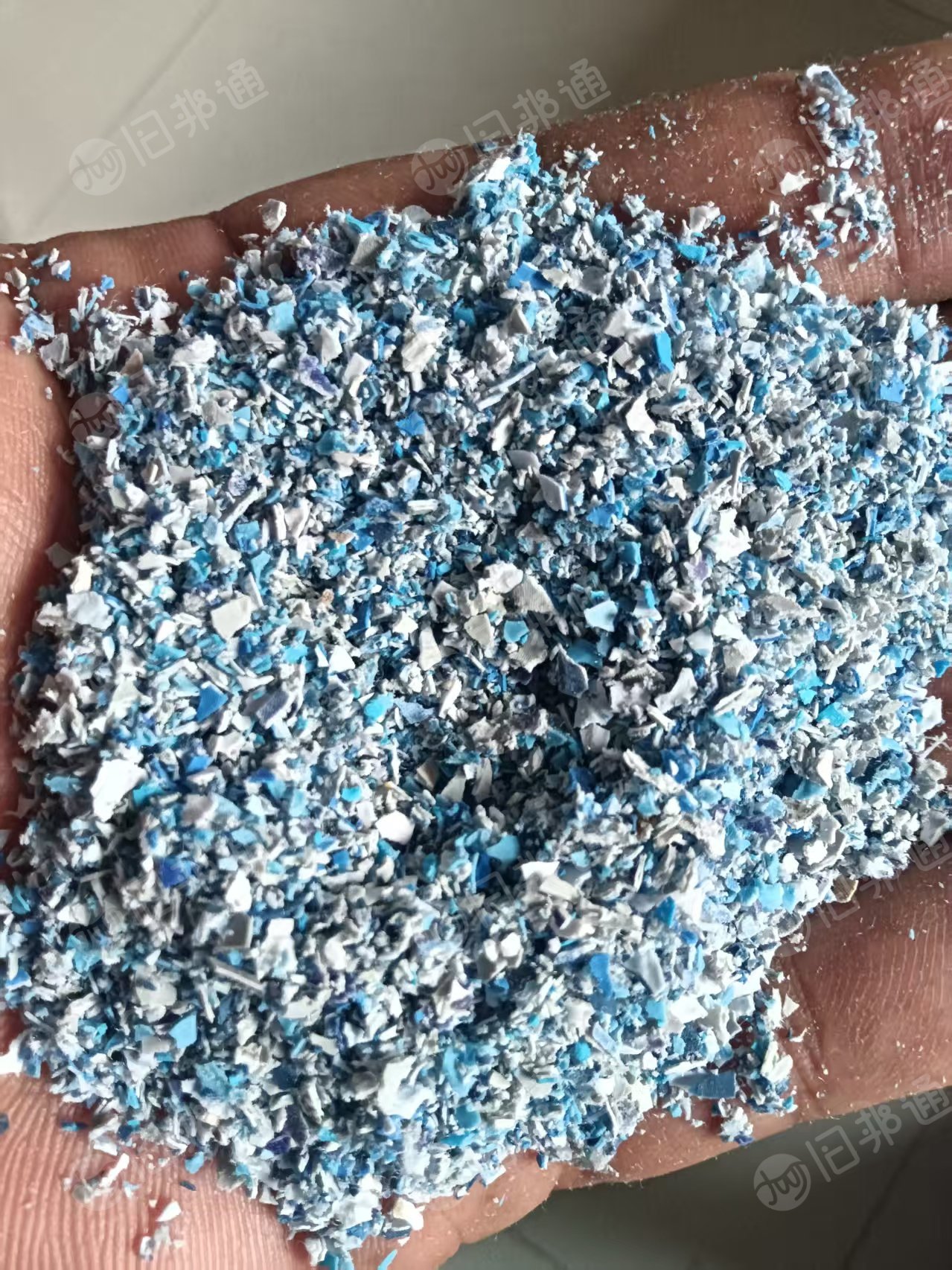 出售PVC吹毛料，夹网料，欧标的2.0的环保的