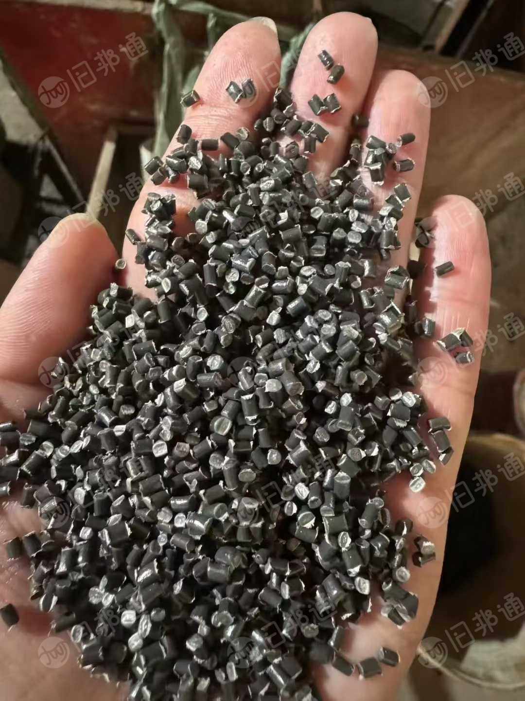 出售高压PE杂膜颗粒，大棚膜颗粒，过80目