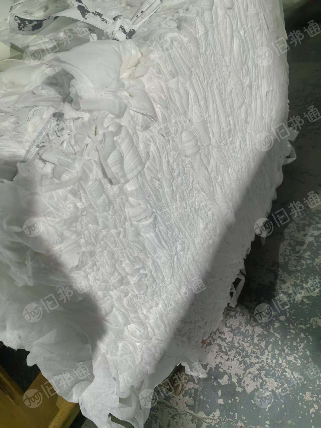 长期出售热风棉边角料，经过分拣打包，直接上机的，月供20吨