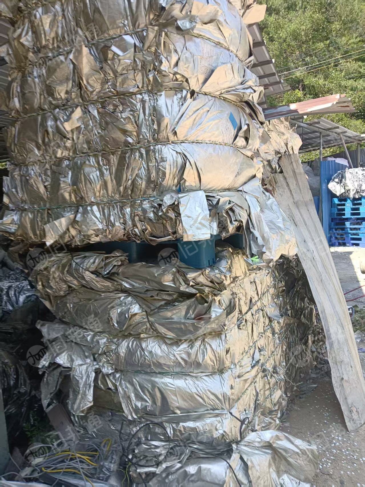 出售炼油铝塑膜废料，清洗过，月供三车