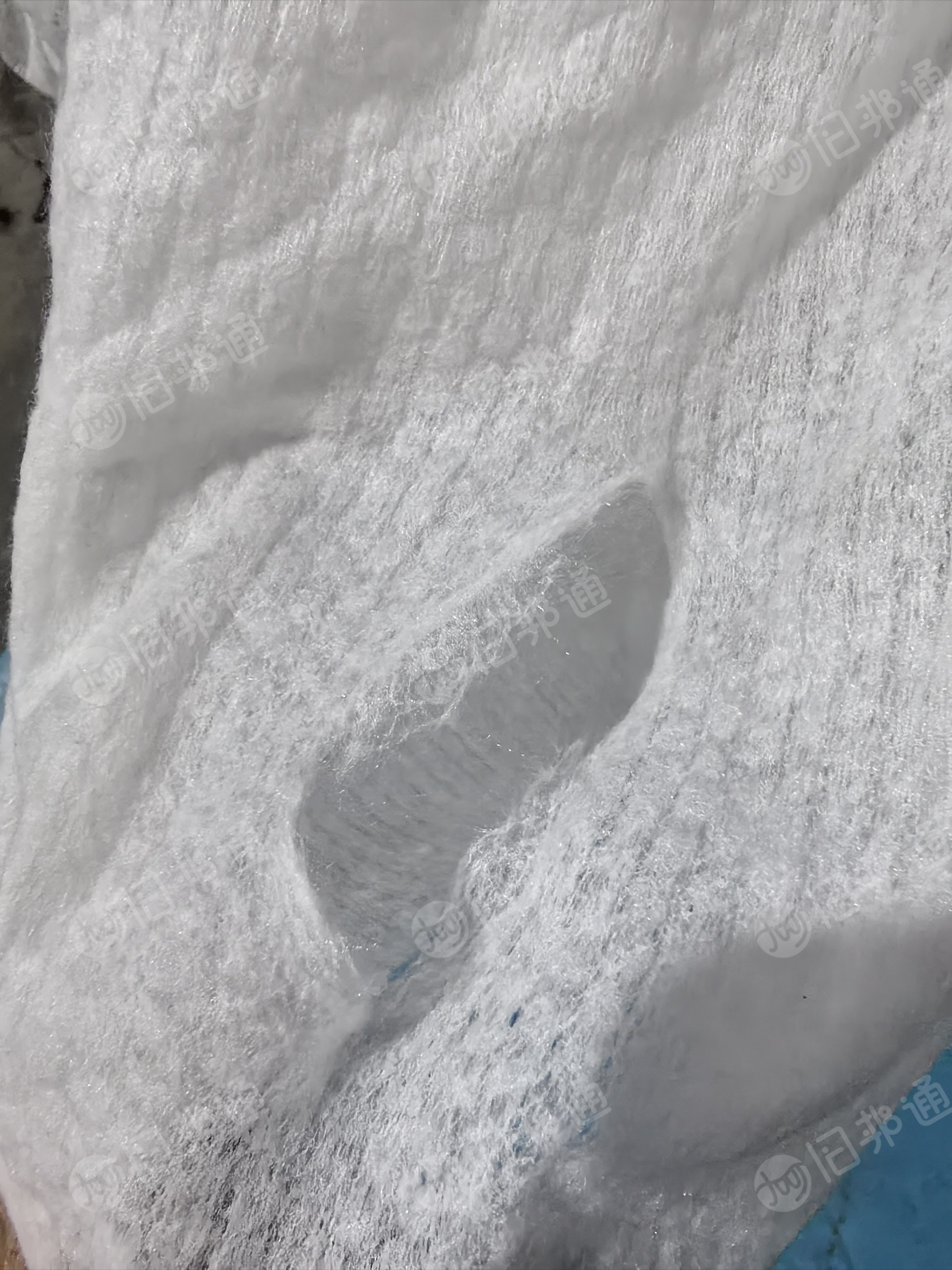长期出售水刺无纺布边角料，人工分拣直接上机的打包料，月供20吨