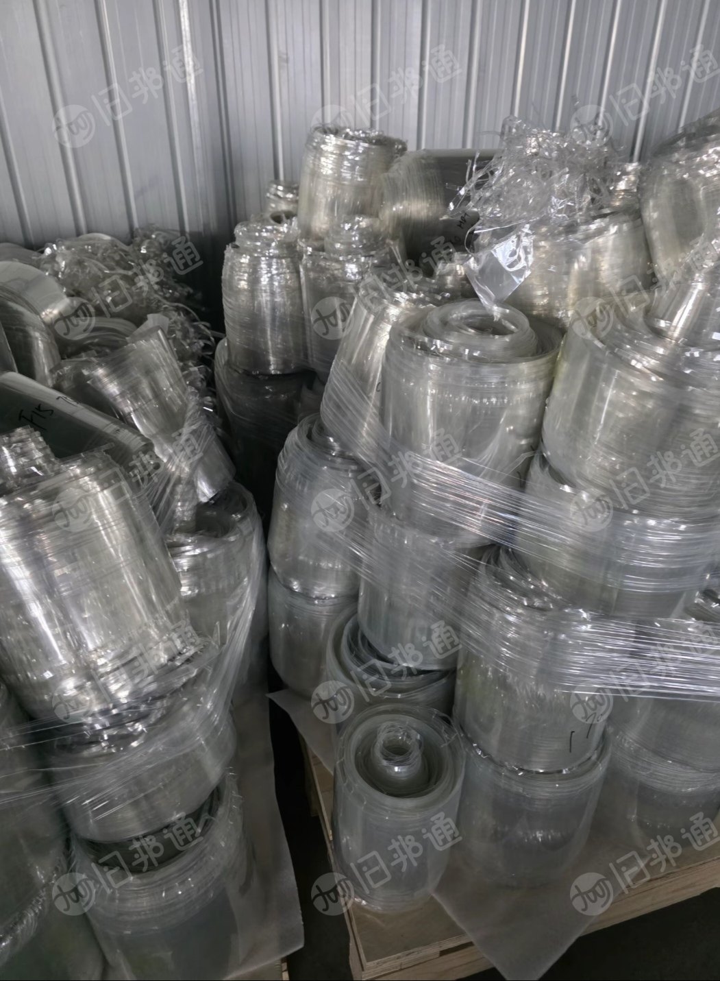 出售重胶PET膜毛料，现货10吨，月供20吨