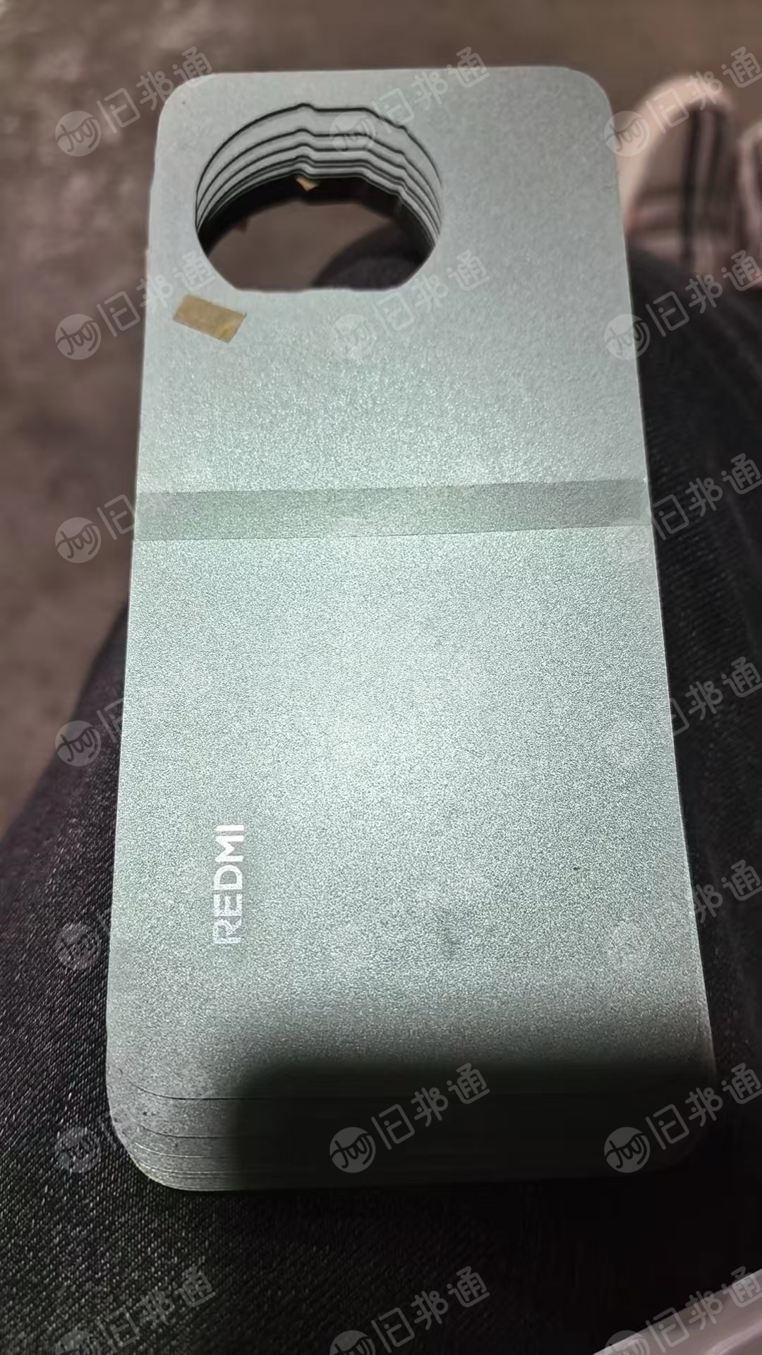 出售手机玻纤后盖原料，现货10吨，手机原厂下来的