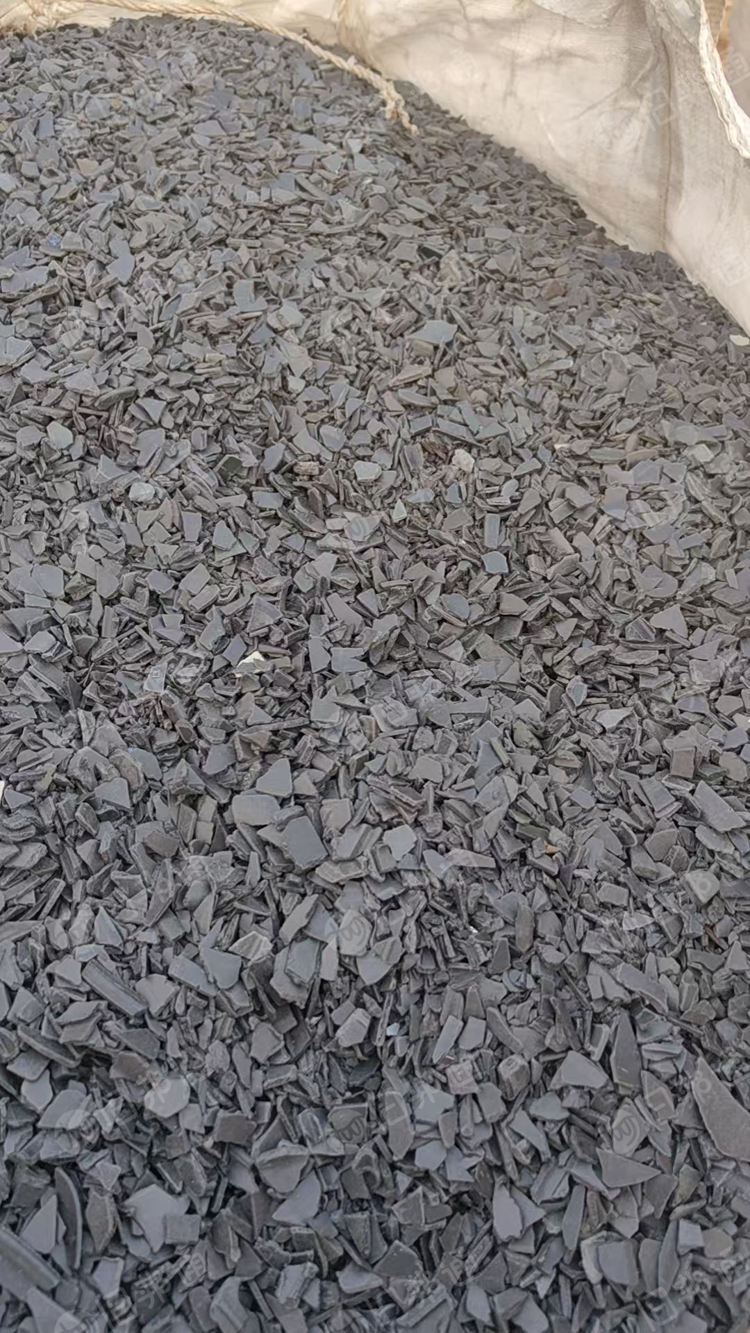 出售尼龙破碎料，风扇叶破碎料，进气支管破碎料，水箱边破碎料，工具尼龙破碎料