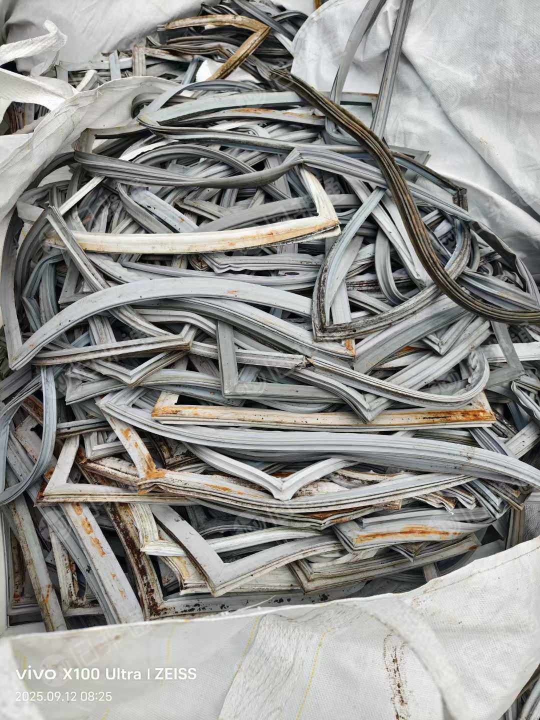 长期大量求购冰箱门密封条，月需200来吨